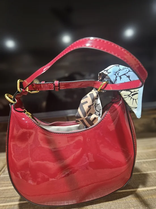 Patent Leather Mini Shoulder Bag in RED - Picture 3 of 8